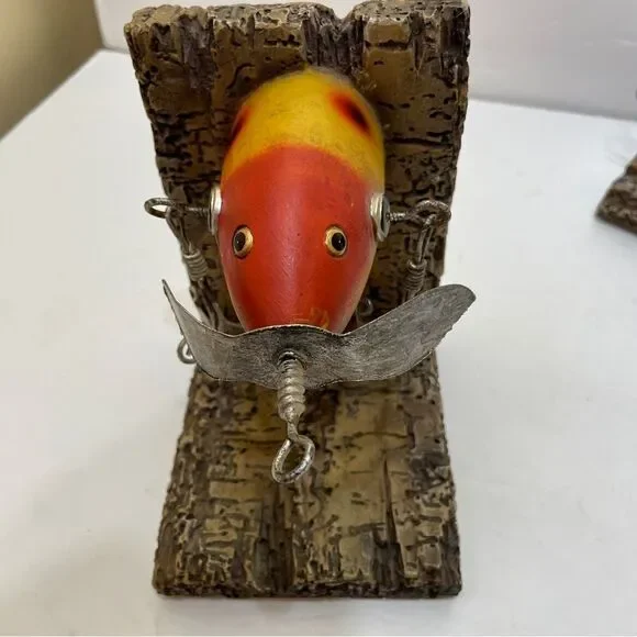 VINTAGE‎ FISHING LURE BOOKENDS - Picture 7 of 9